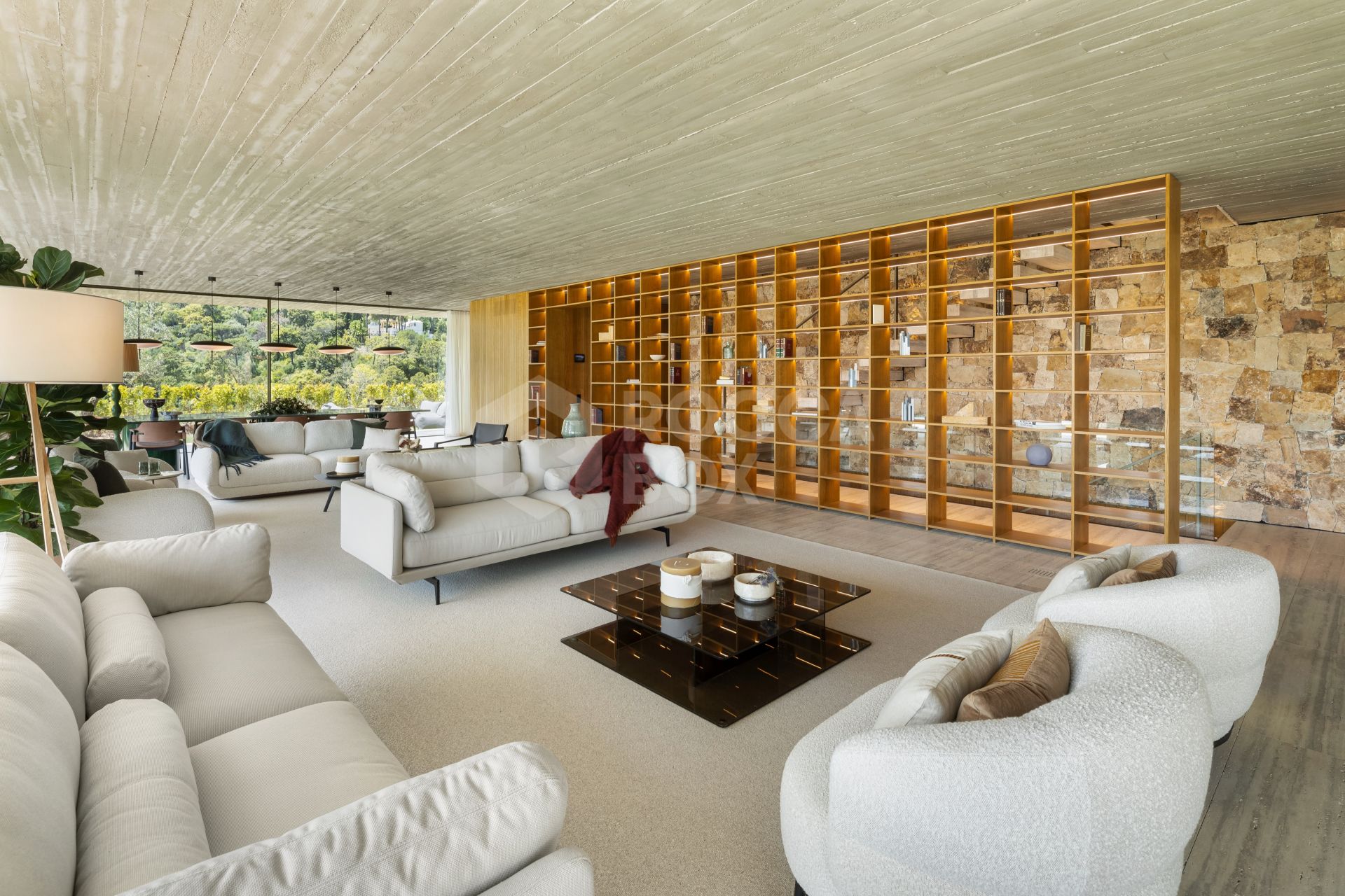 Architectural Masterpiece with Sea Views in Prestigious El Madroñal