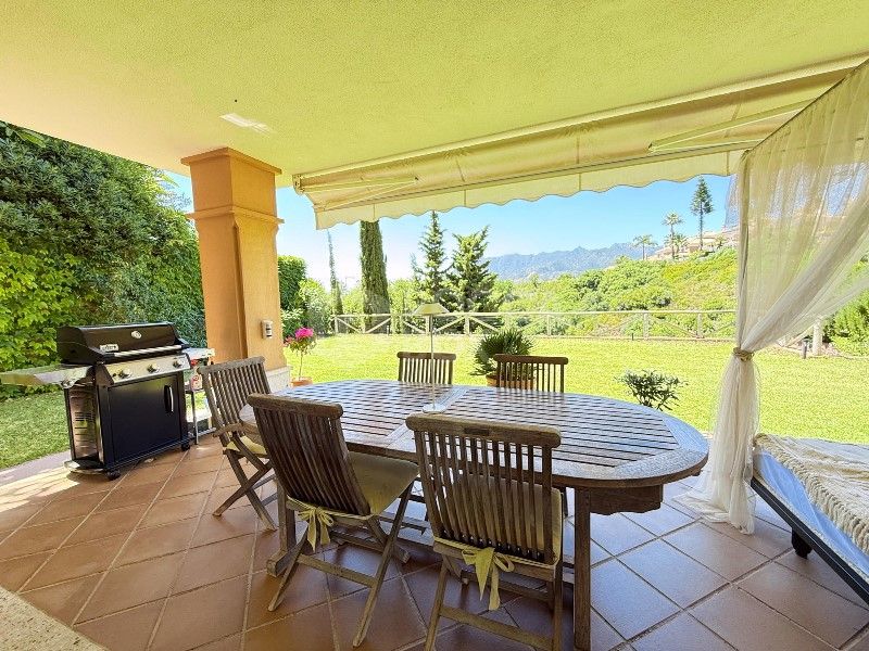 Stylish 3-Bedroom Short-term Rental Home with Garden in Santa Clara Golf