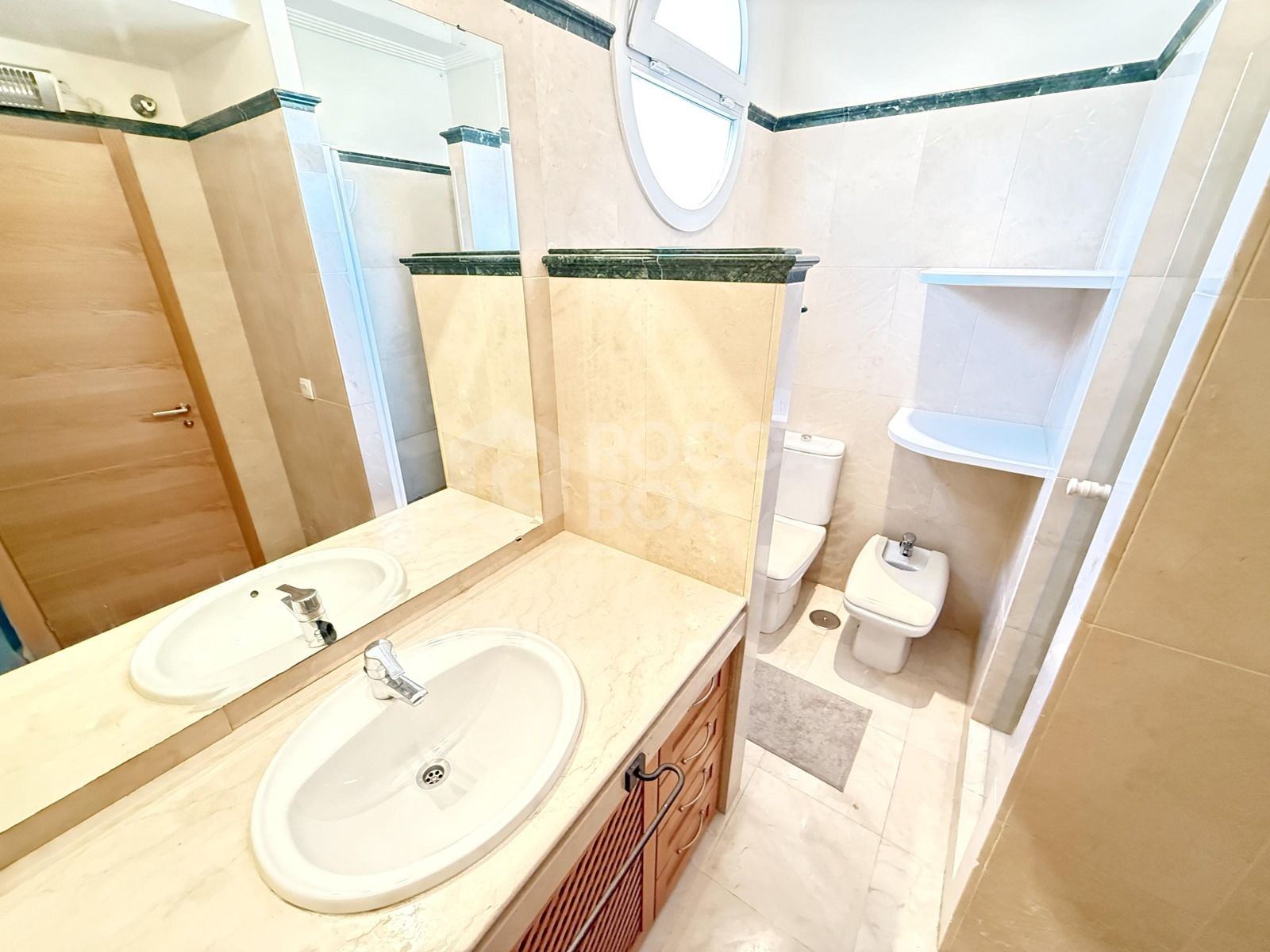 Stylish 3-Bedroom Short-term Rental Home with Garden in Santa Clara Golf