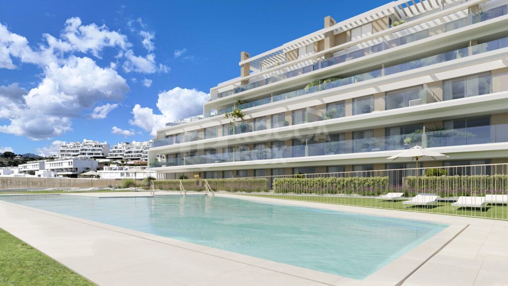 Modern 3-Bed Apartment with Mountain Views on the New Golden Mile