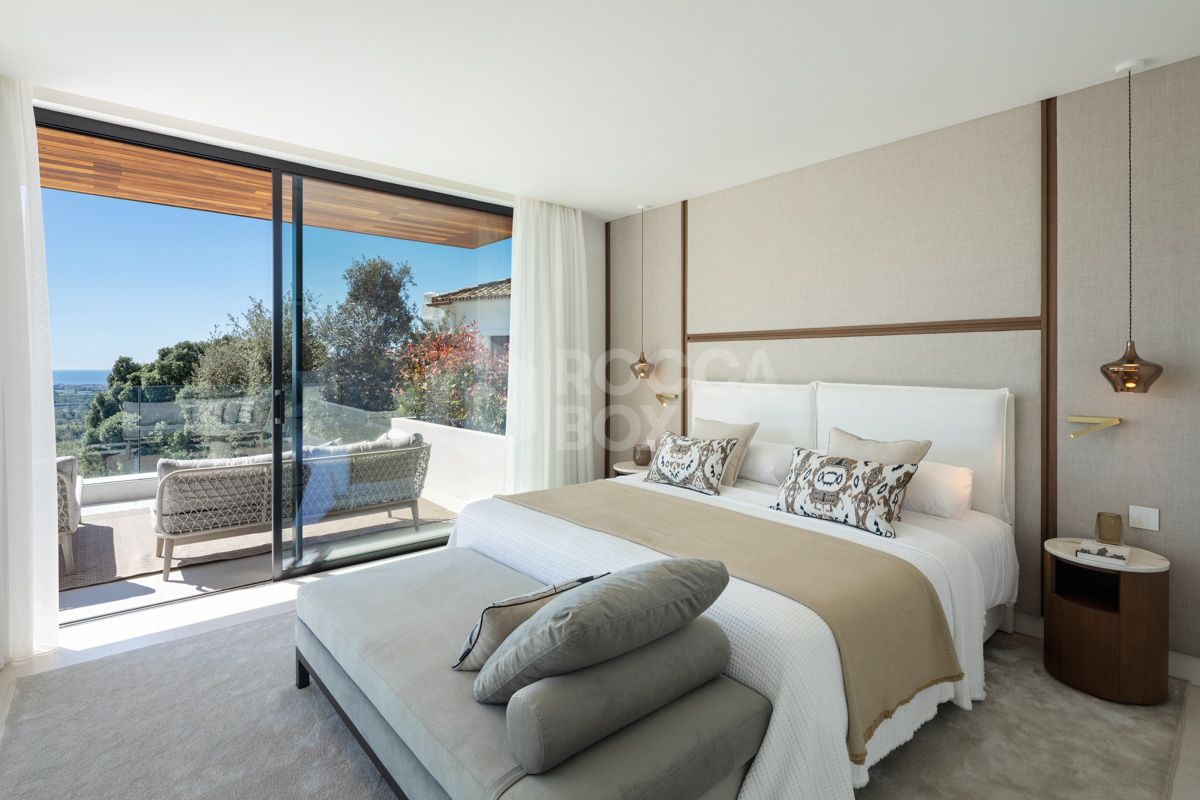 Contemporary Masterpiece with Panoramic Sea Views in Lomas de La Quinta, Benahavís