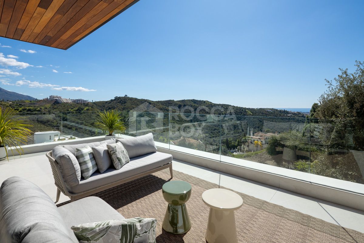 Contemporary Masterpiece with Panoramic Sea Views in Lomas de La Quinta, Benahavís