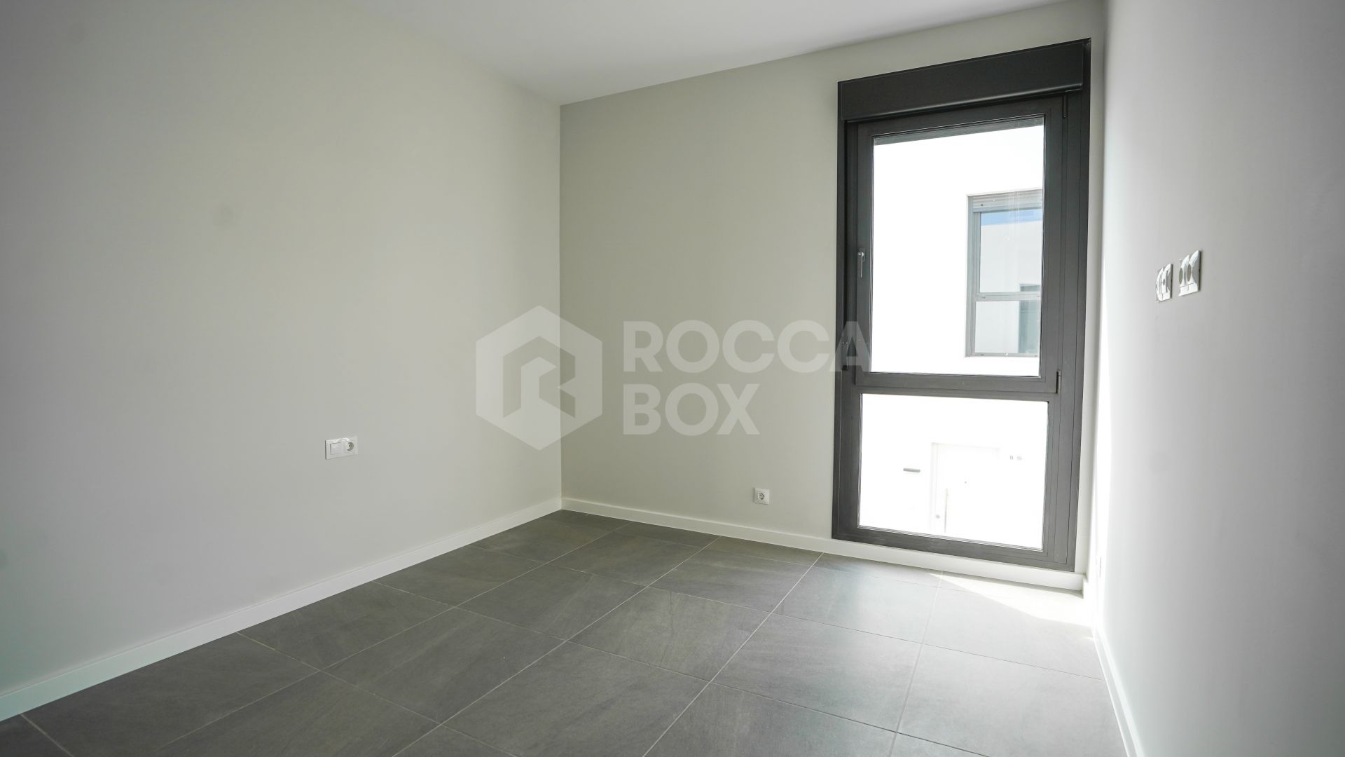 Key-Ready Luxury: Spacious 4-Bedroom Semi-Detached Home with Panoramic Views & Exclusive Amenities