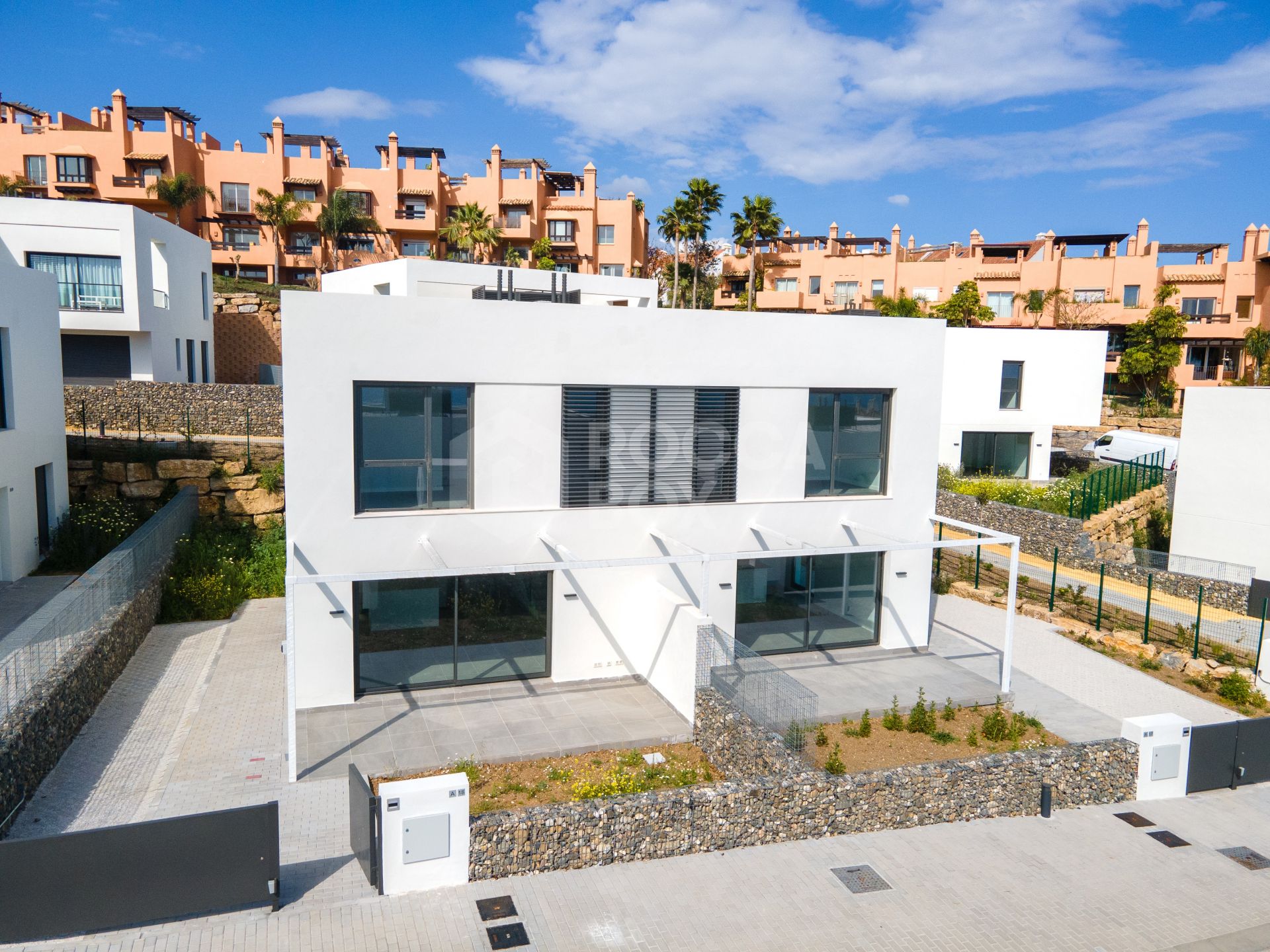 Key-Ready Luxury: Spacious 4-Bedroom Semi-Detached Home with Panoramic Views & Exclusive Amenities
