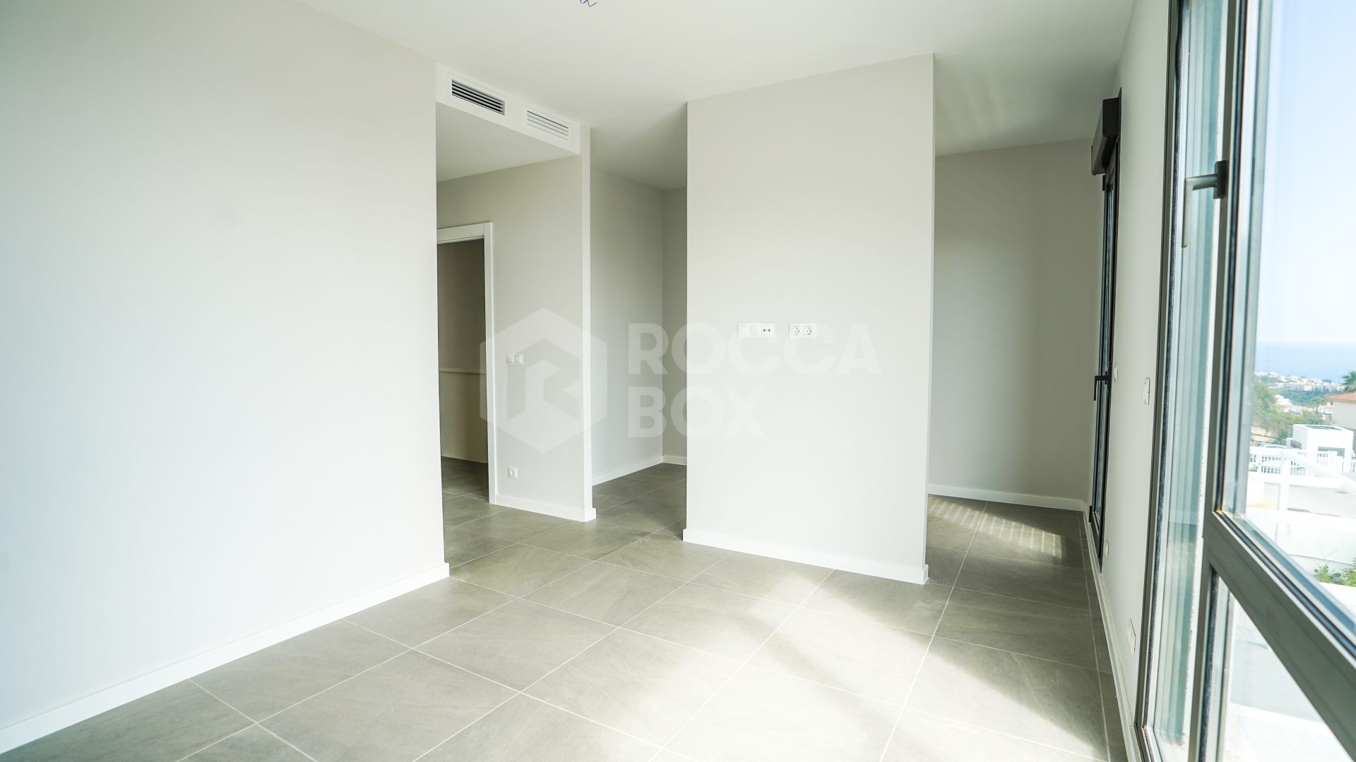 Key-Ready Luxury: Spacious 4-Bedroom Semi-Detached Home with Panoramic Views & Exclusive Amenities