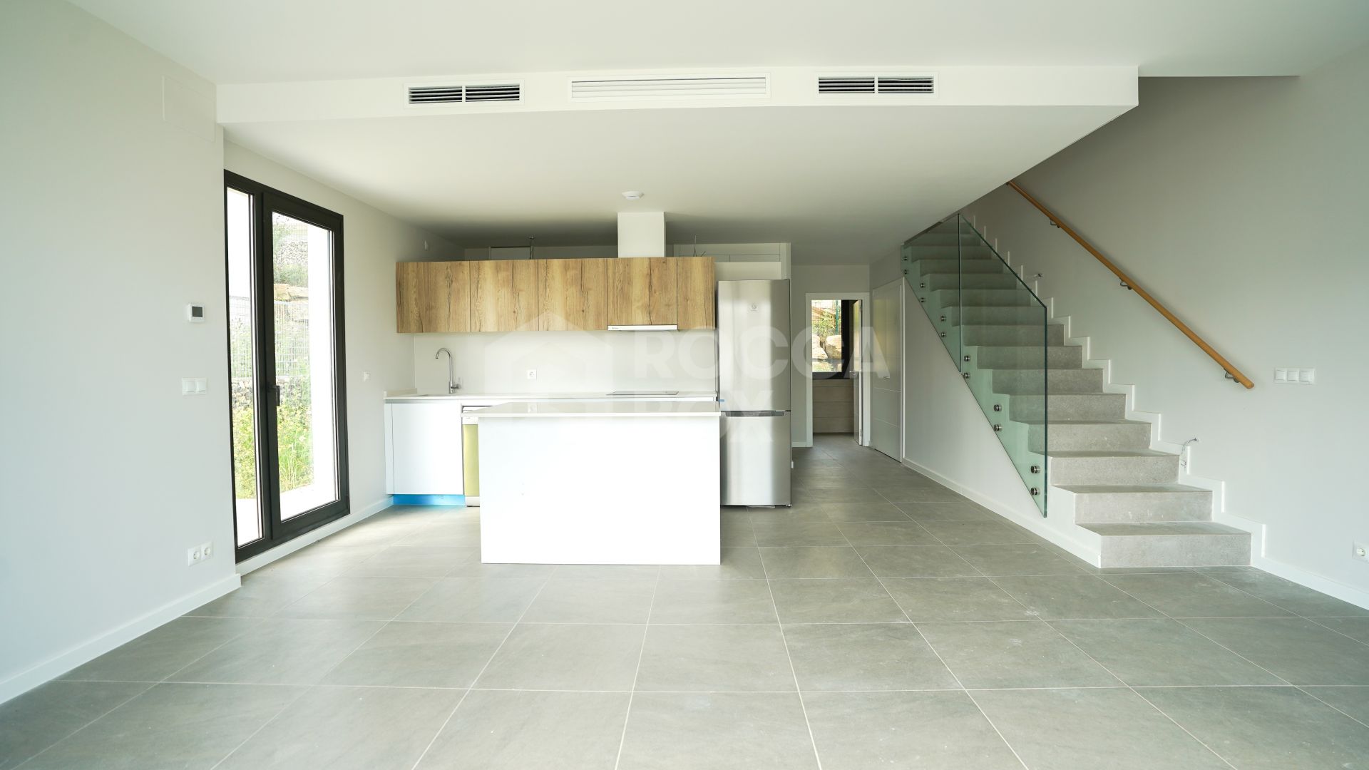 Key-Ready Luxury: Spacious 4-Bedroom Semi-Detached Home with Panoramic Views & Exclusive Amenities