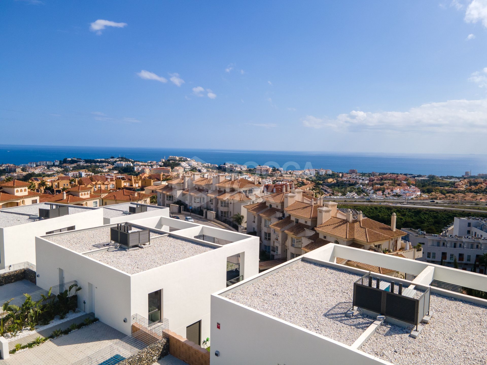 Key-Ready Luxury: Spacious 4-Bedroom Semi-Detached Home with Panoramic Views & Exclusive Amenities