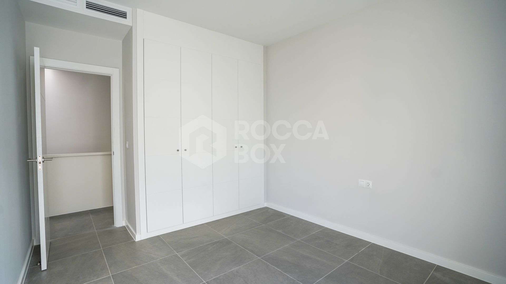 Key-Ready Luxury: Spacious 4-Bedroom Semi-Detached Home with Panoramic Views & Exclusive Amenities