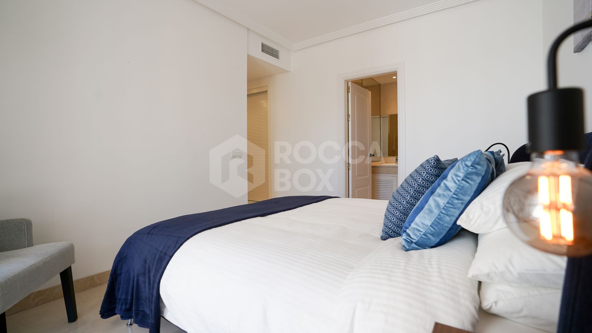 Charming Renovated 2-Bedroom Apartment with Spacious Terrace