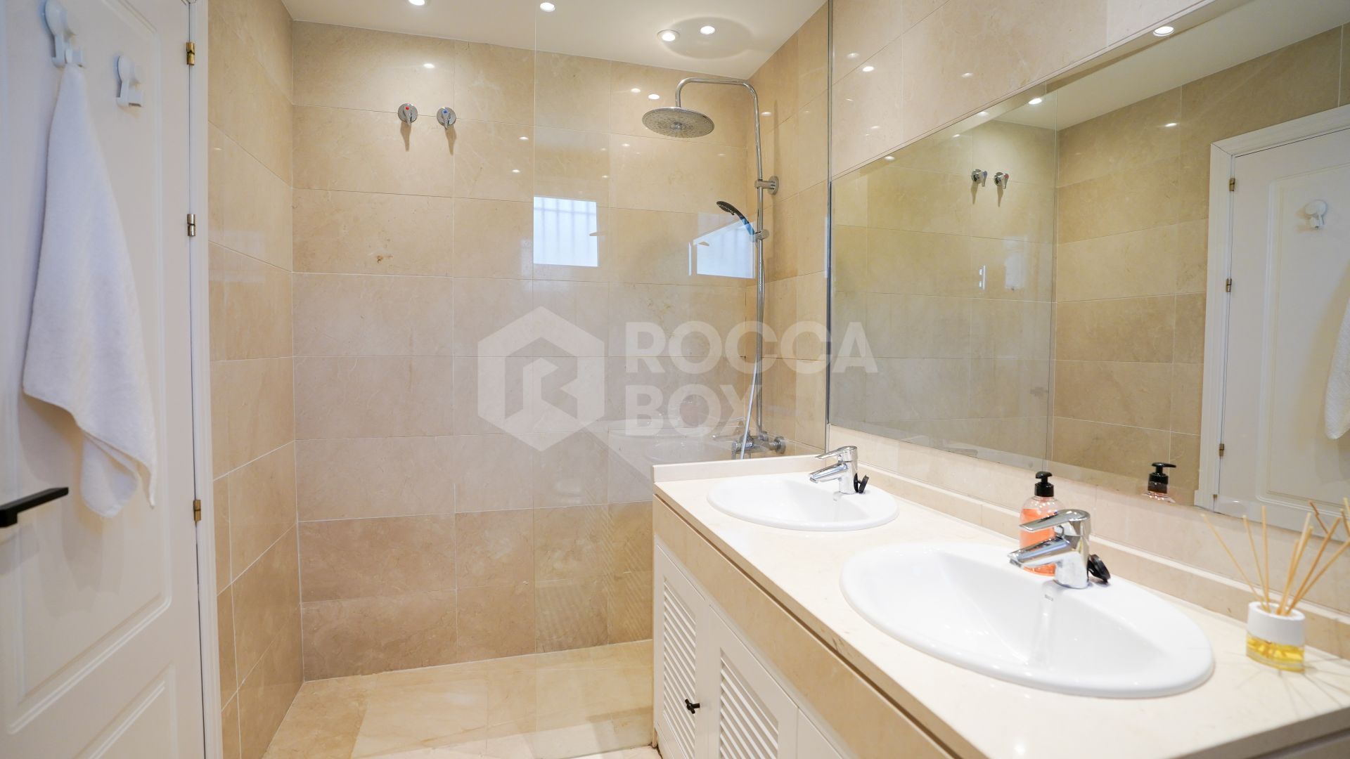 Charming Renovated 2-Bedroom Apartment with Spacious Terrace