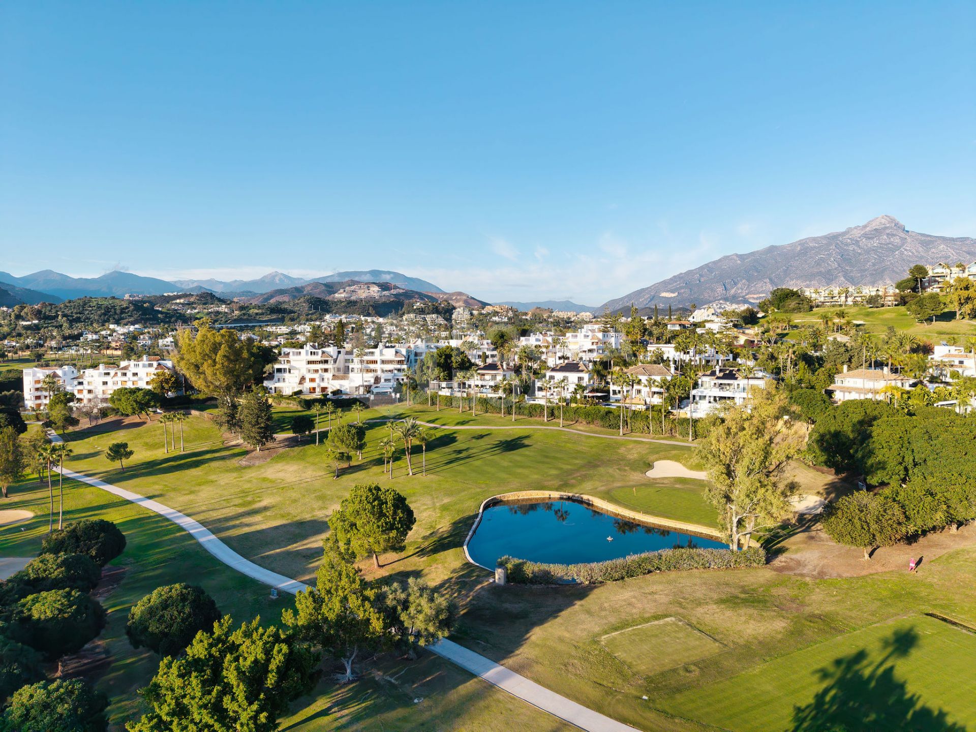 Stylish Frontline Golf Villa with Spectacular Views in Nueva Andalucía