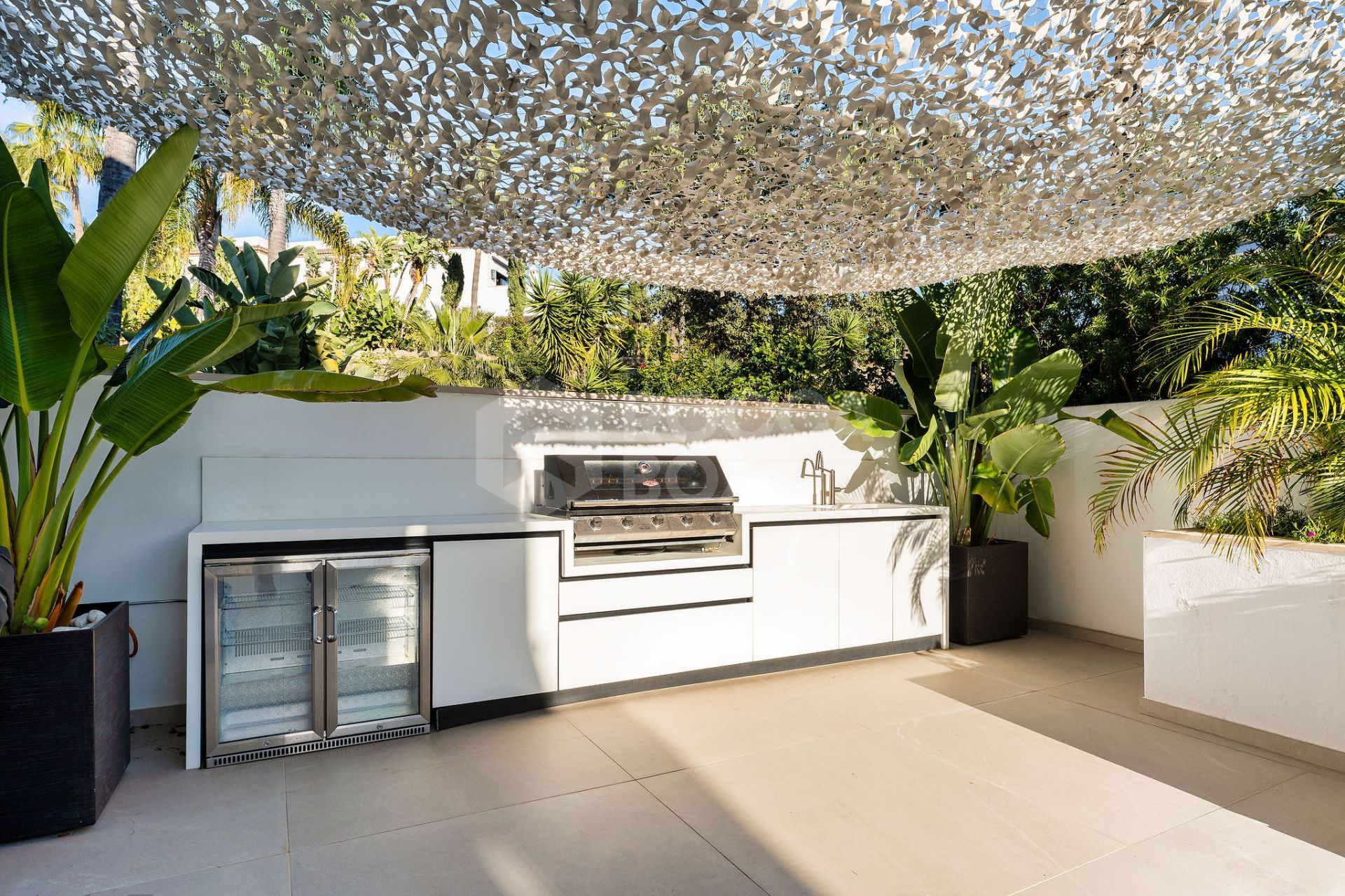 Stylish Frontline Golf Villa with Spectacular Views in Nueva Andalucía