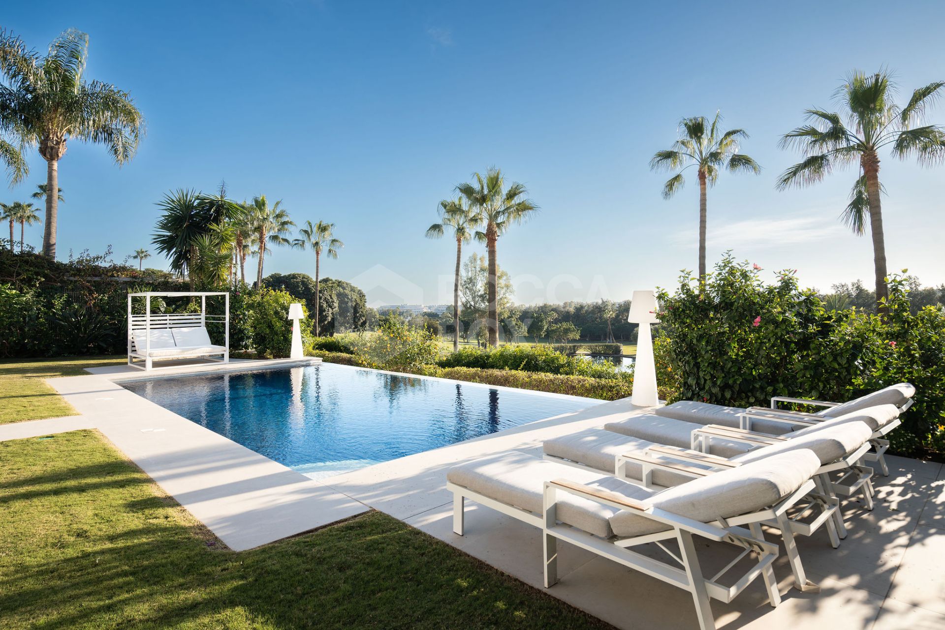 Stylish Frontline Golf Villa with Spectacular Views in Nueva Andalucía