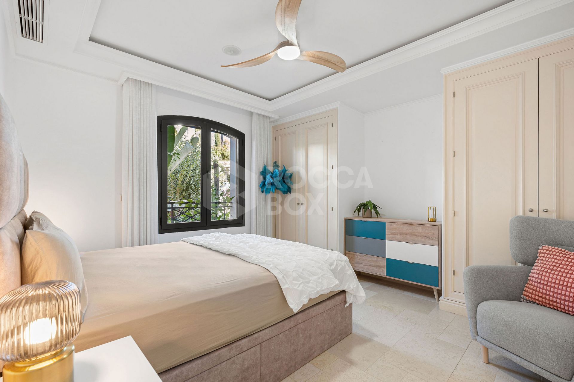 Stylish Frontline Golf Villa with Spectacular Views in Nueva Andalucía