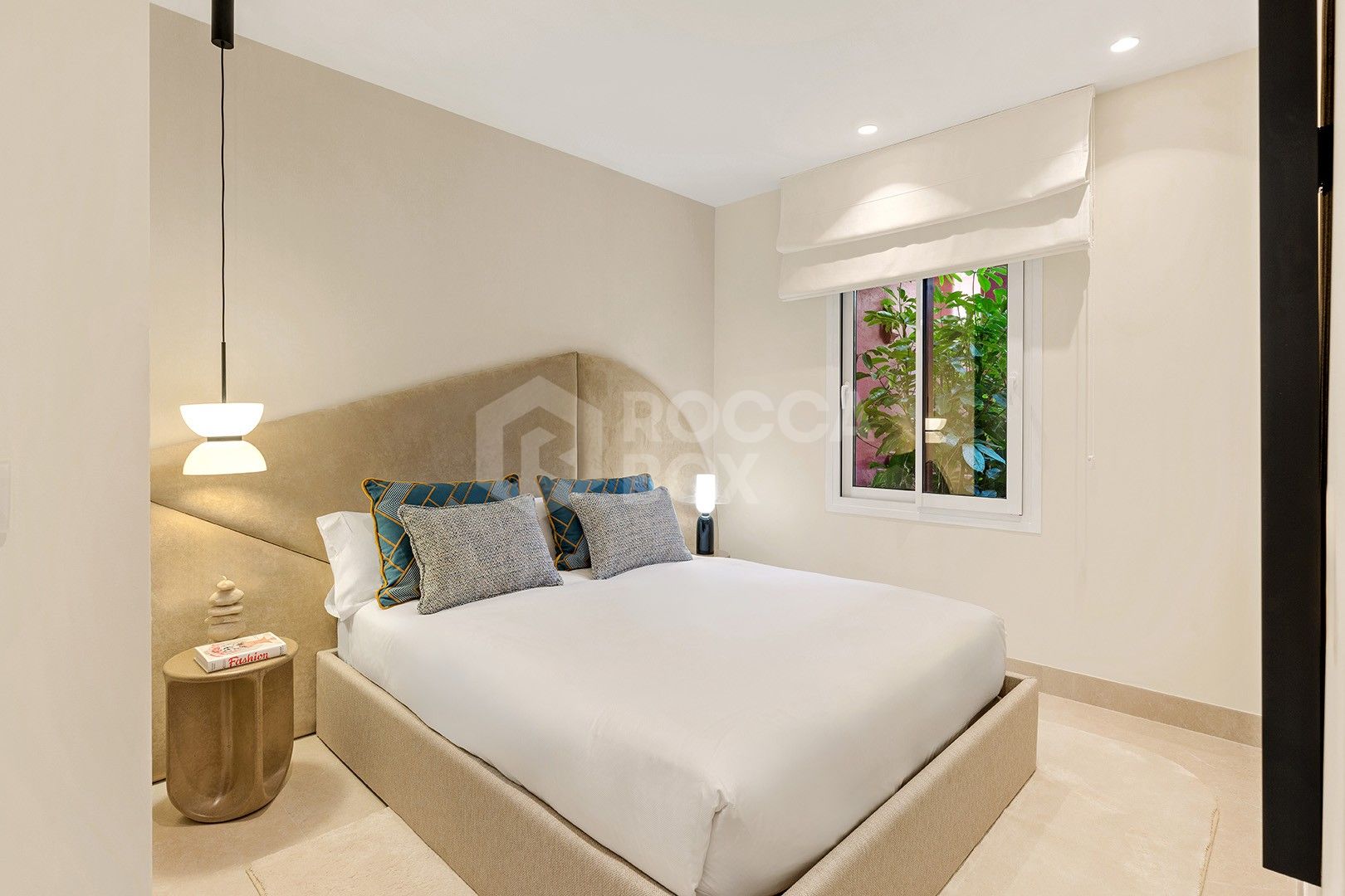 Newly Renovated Beachfront Ground-Floor Apartment with Private Terrace & Sea Views