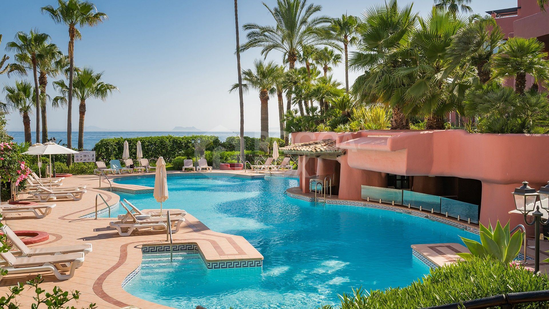 Newly Renovated Beachfront Ground-Floor Apartment with Private Terrace & Sea Views