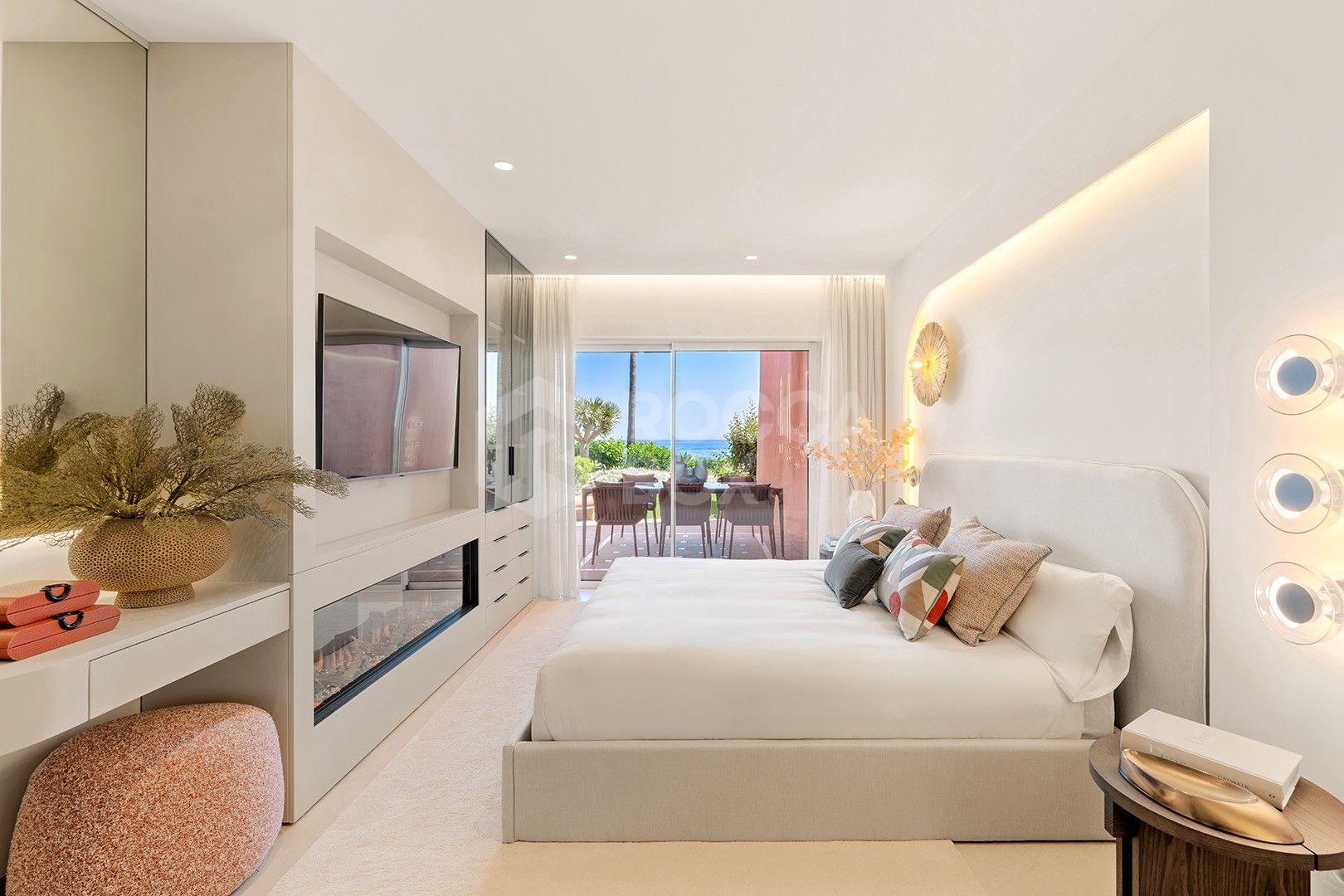 Newly Renovated Beachfront Ground-Floor Apartment with Private Terrace & Sea Views