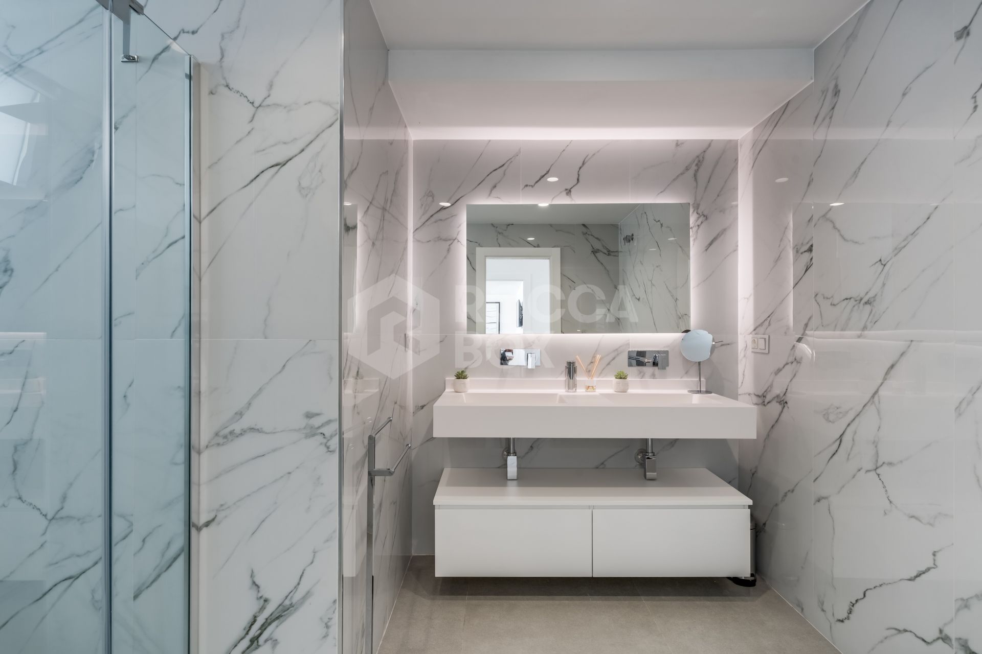 Brand new luxury Villa with private pool in Valle Romano