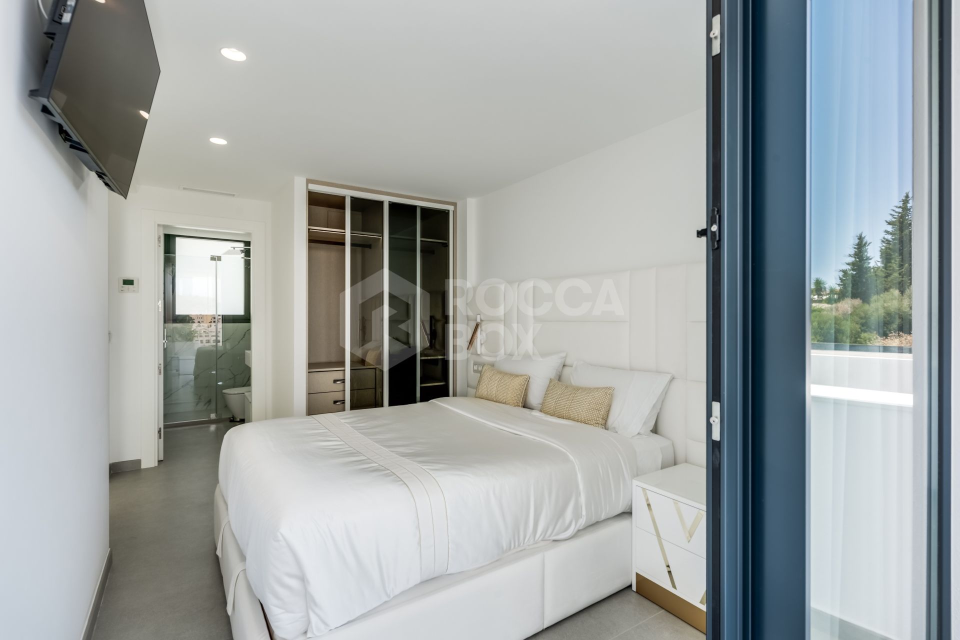 Brand new luxury Villa with private pool in Valle Romano