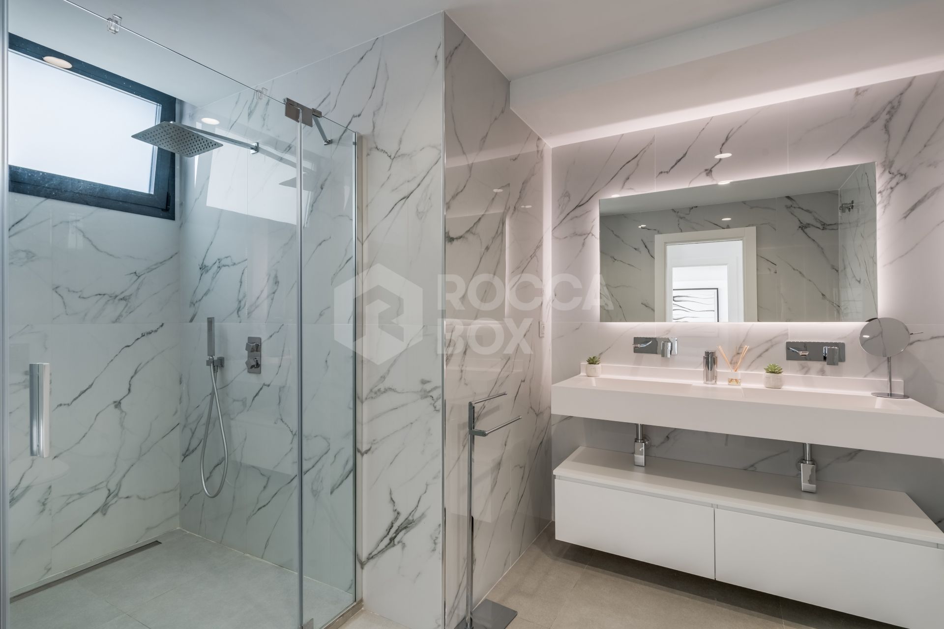 Brand new luxury Villa with private pool in Valle Romano