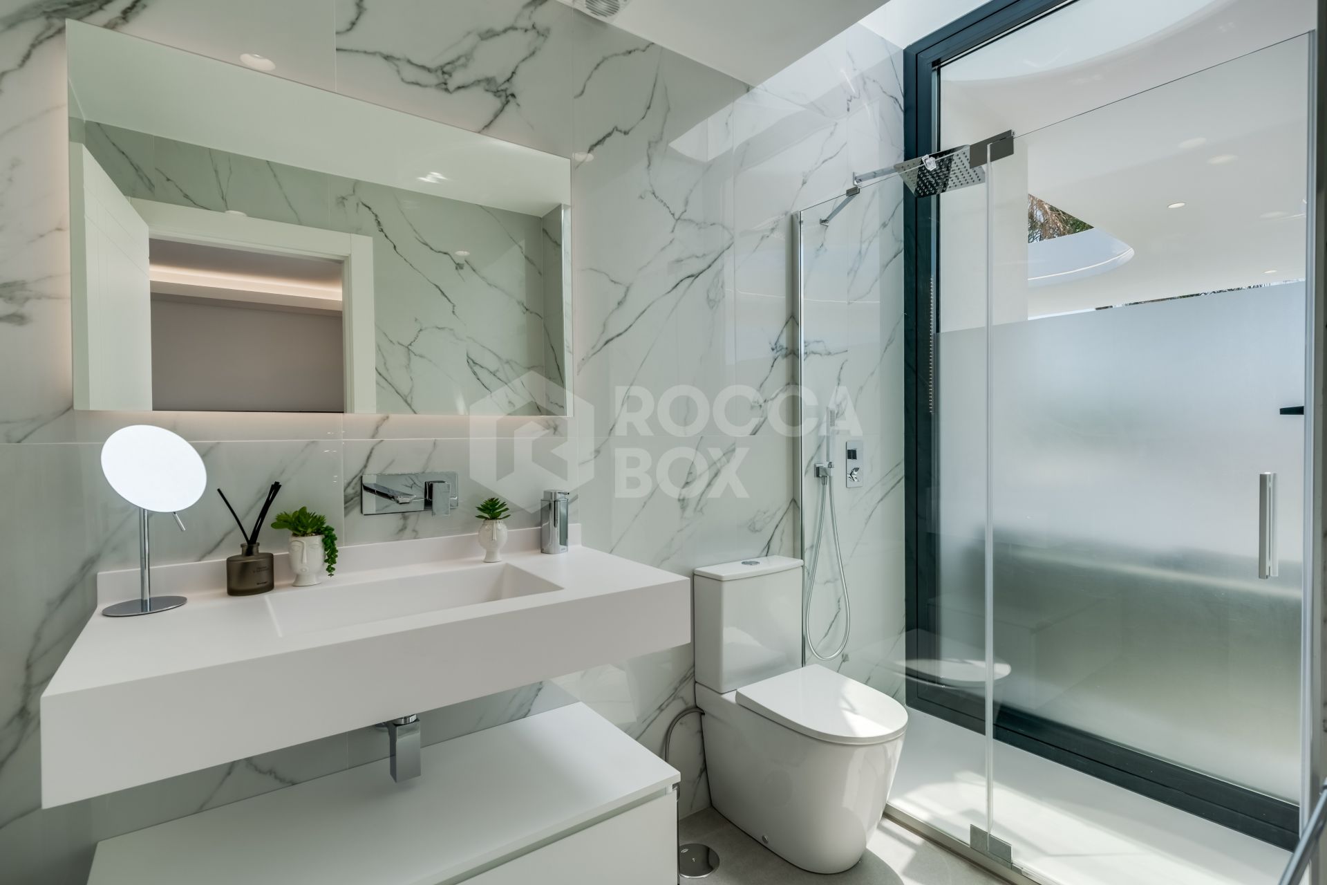 Brand new luxury Villa with private pool in Valle Romano