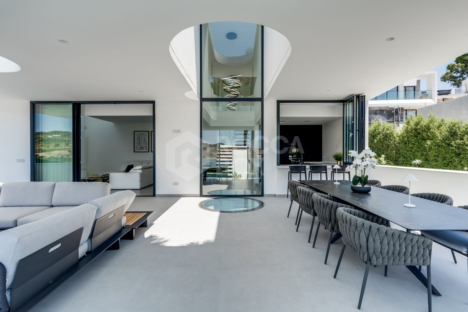 Brand new luxury Villa with private pool in Valle Romano