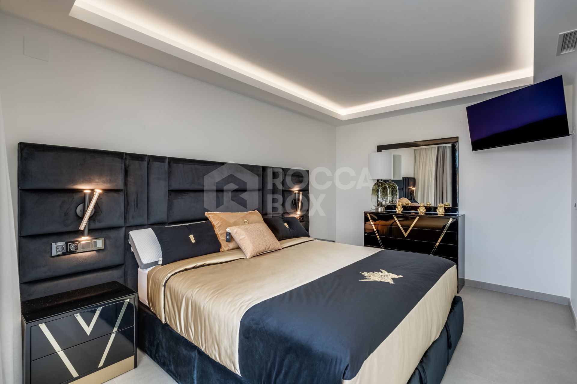 Brand new luxury Villa with private pool in Valle Romano