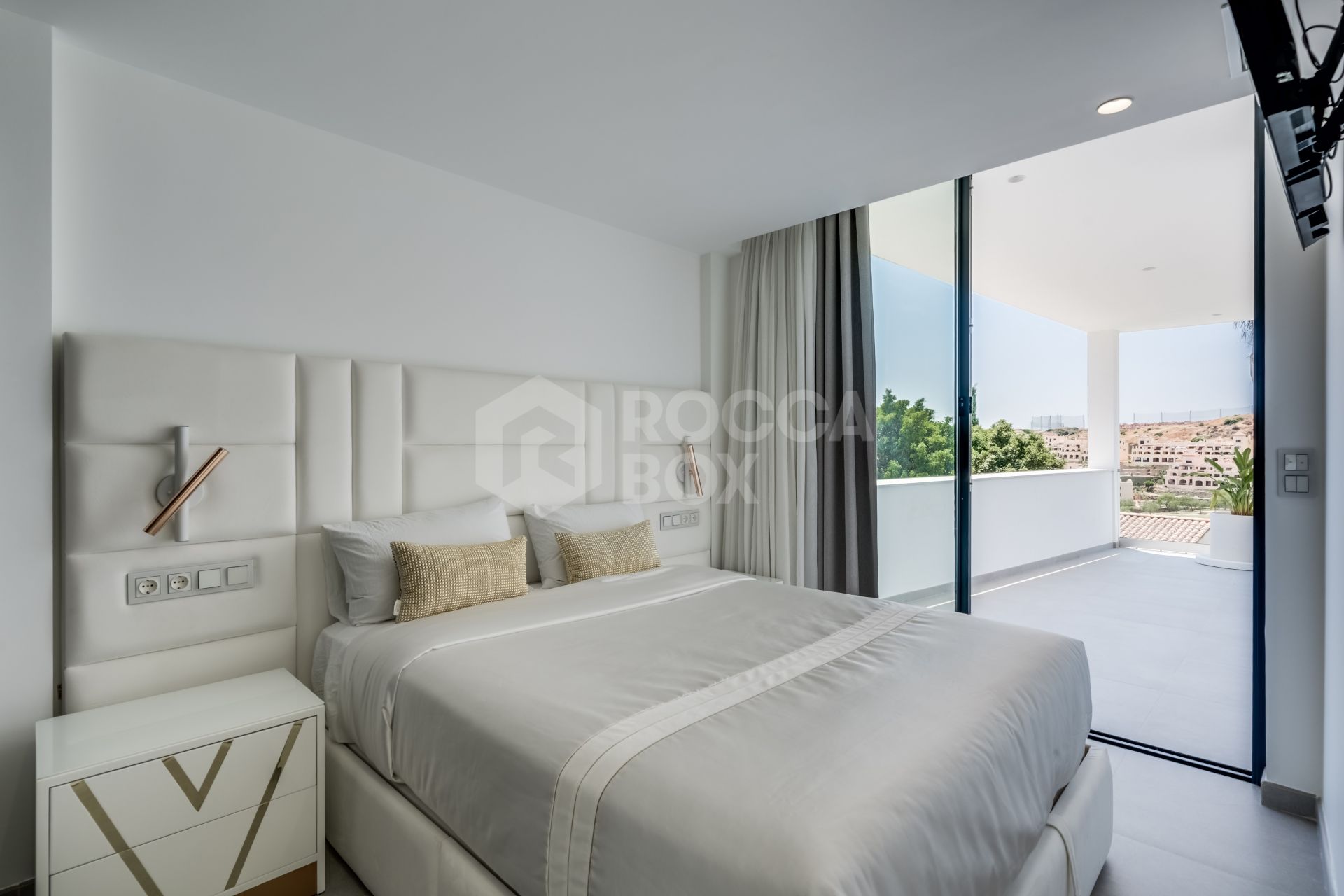 Brand new luxury Villa with private pool in Valle Romano