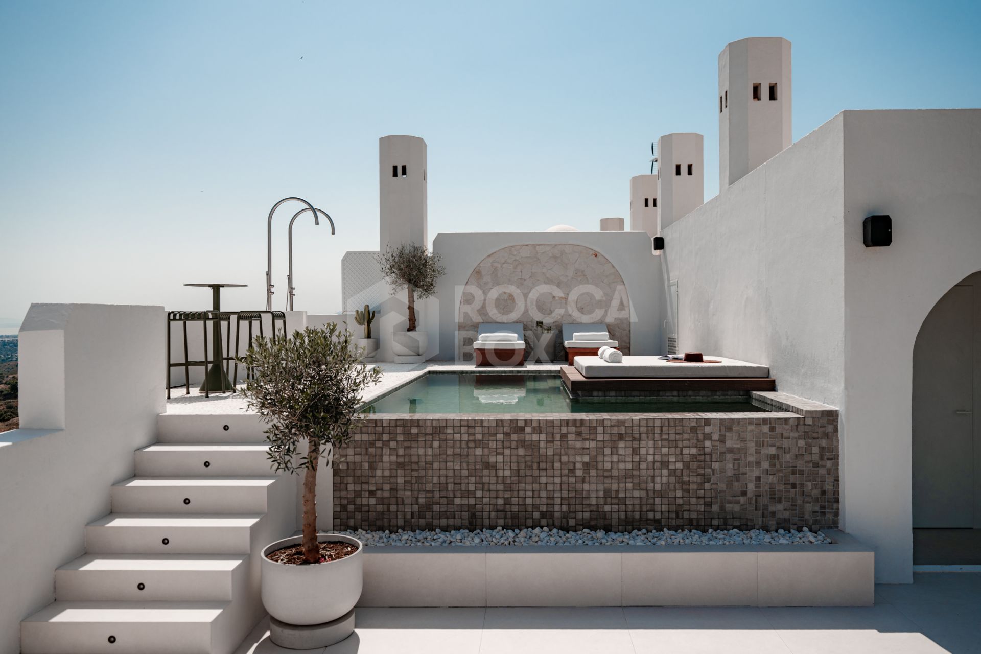 Golden Mile Sky Retreat – Panoramic Sea View Penthouse with Infinity Pool