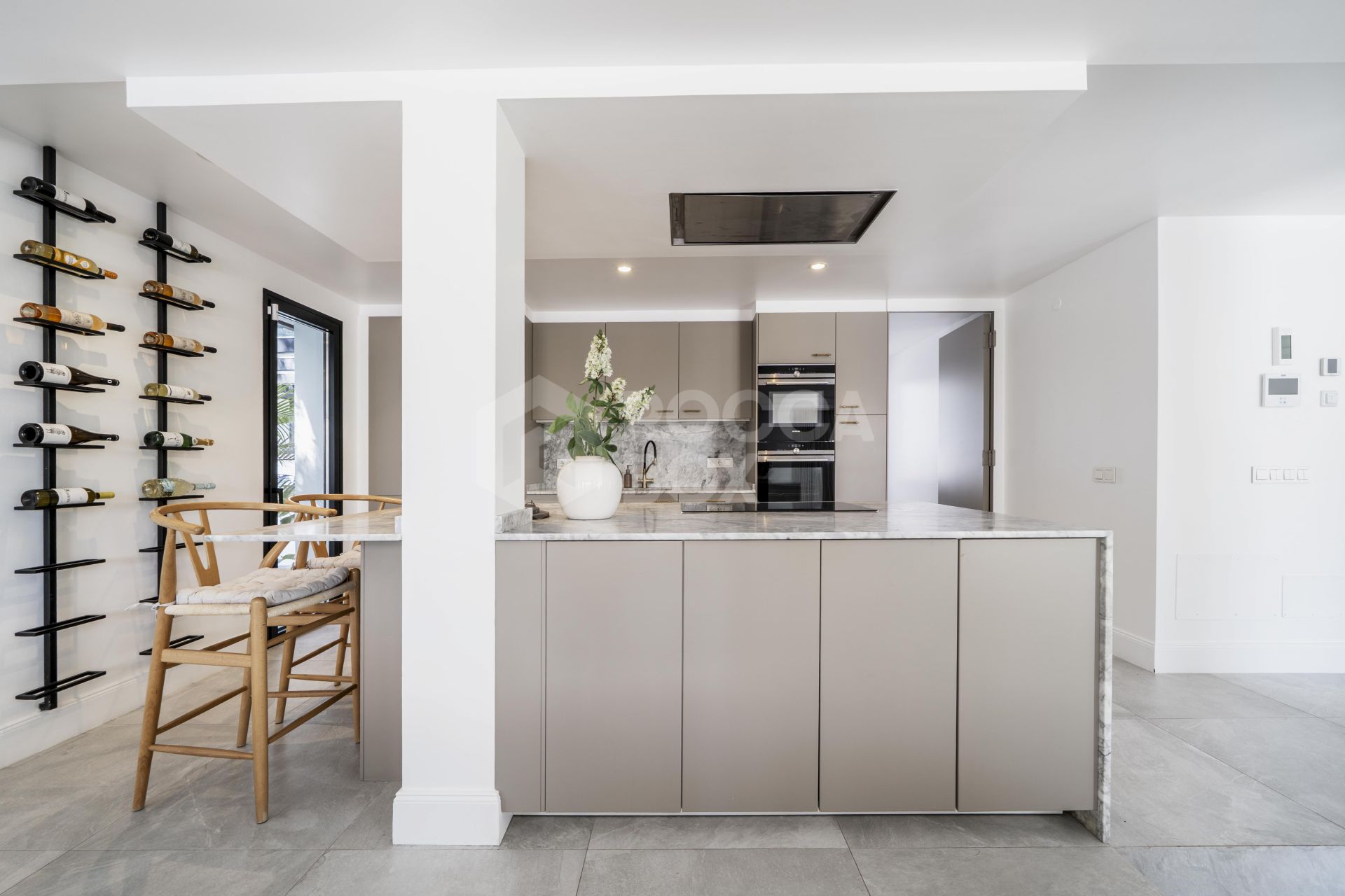 Andalusian-Modern Home with Amenities in Nueva Andalucía