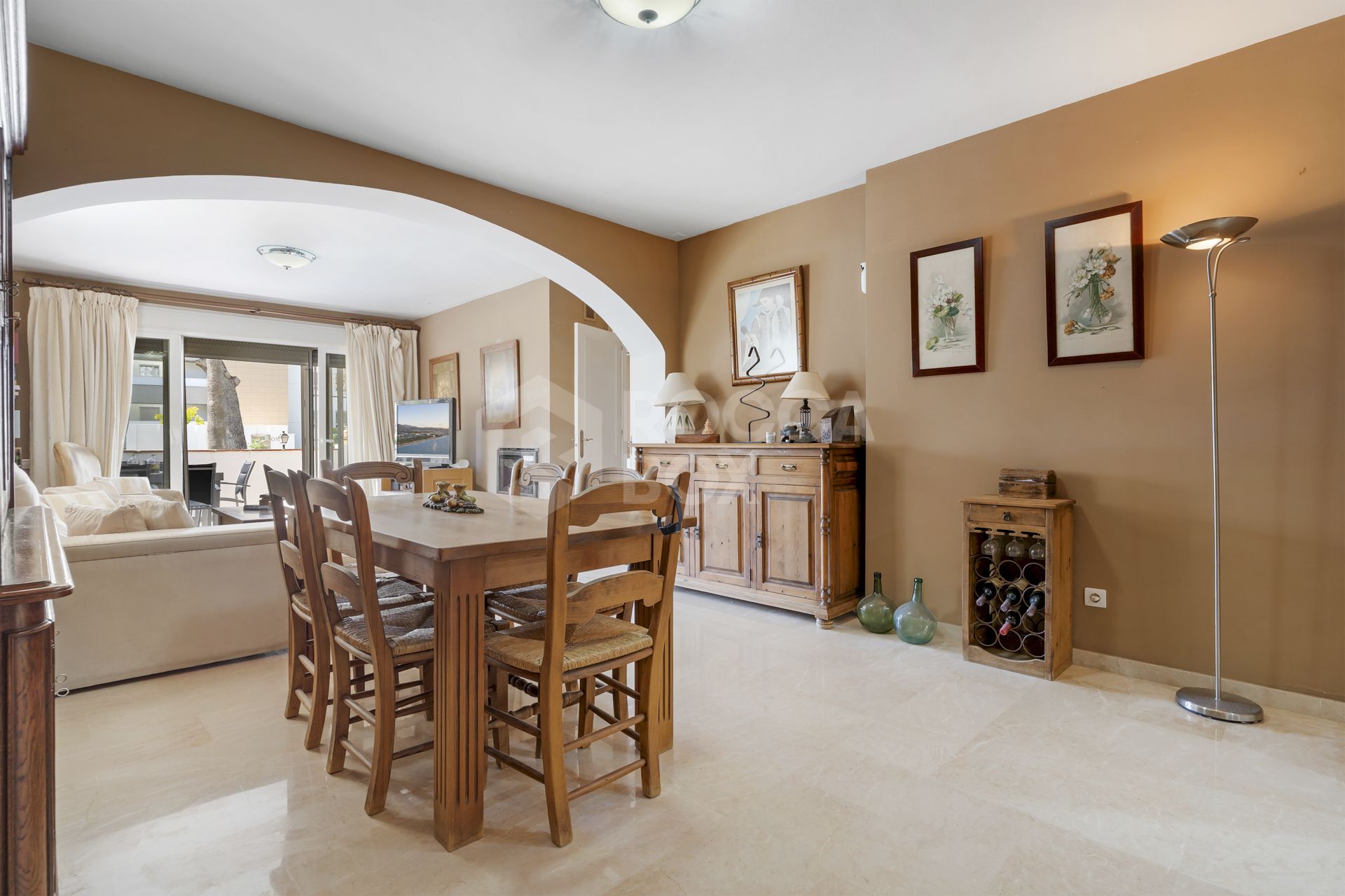 Spacious 3-Bedroom Ground Floor Apartment Minutes from Puerto Banús