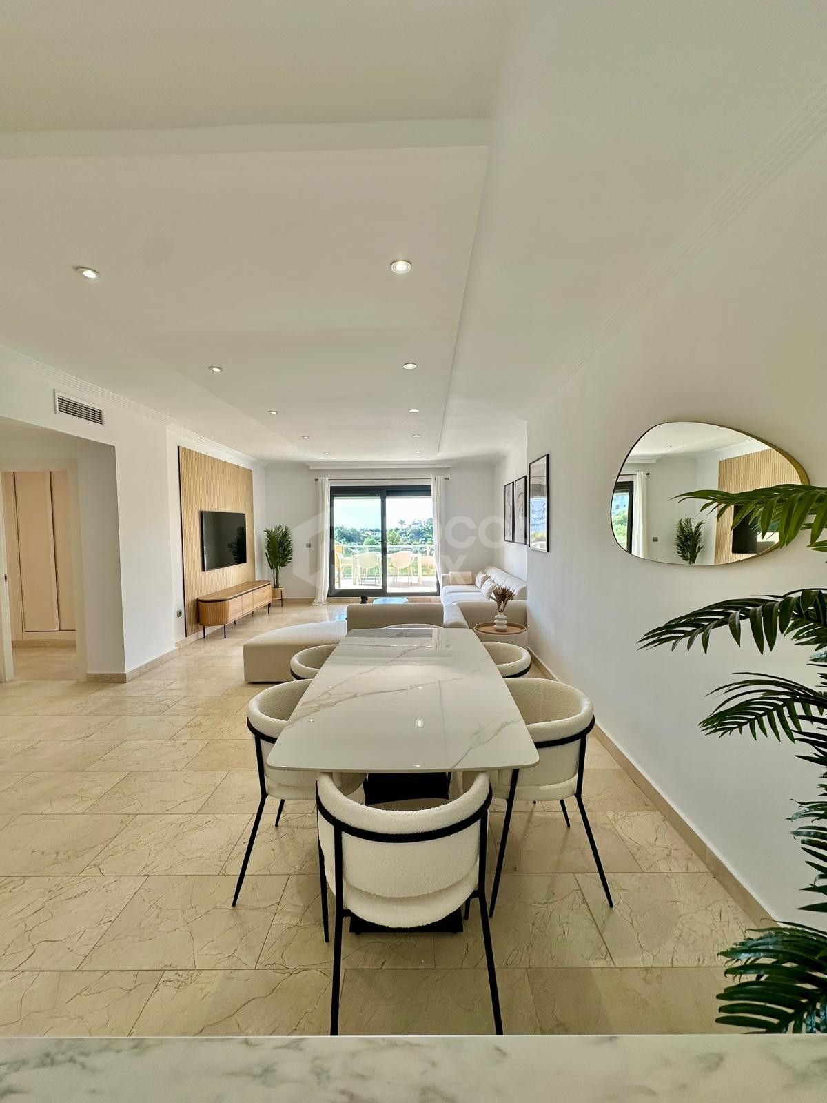 Bright 2 bedroom Apartment in La Resina Golf