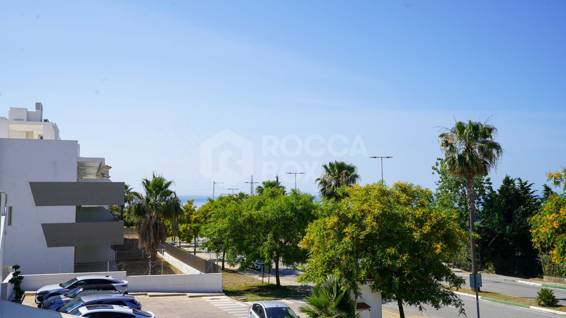 Long-term rental 2-bedroom apartment with large terrace, new construction.