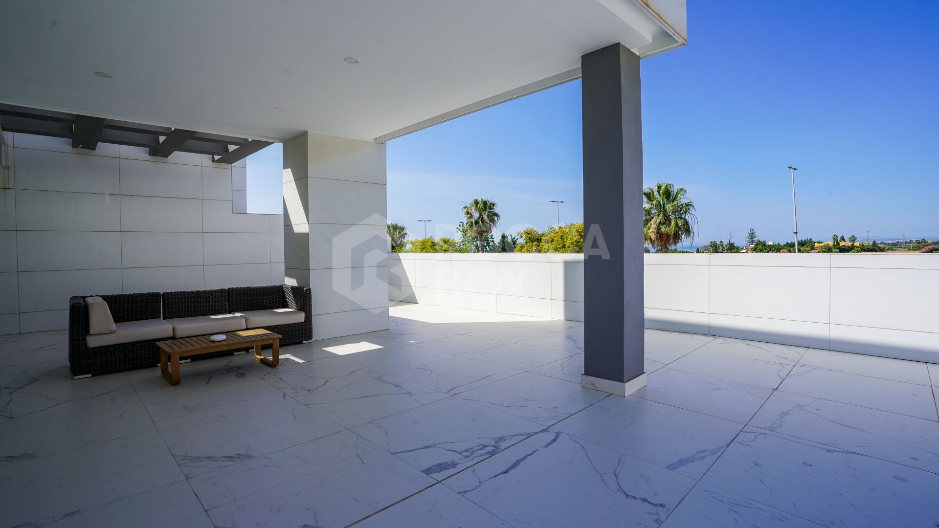 Long-term rental 2-bedroom apartment with large terrace, new construction.