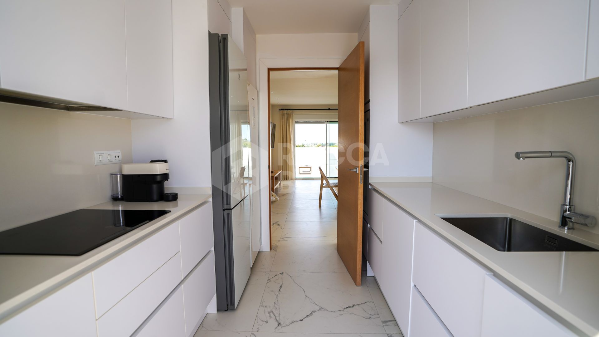 Long-term rental 2-bedroom apartment with large terrace, new construction.