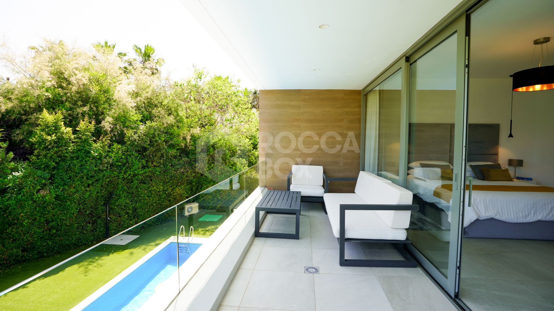Luxury Five-Bedroom Villa with Private Pool for Long-Term Rental