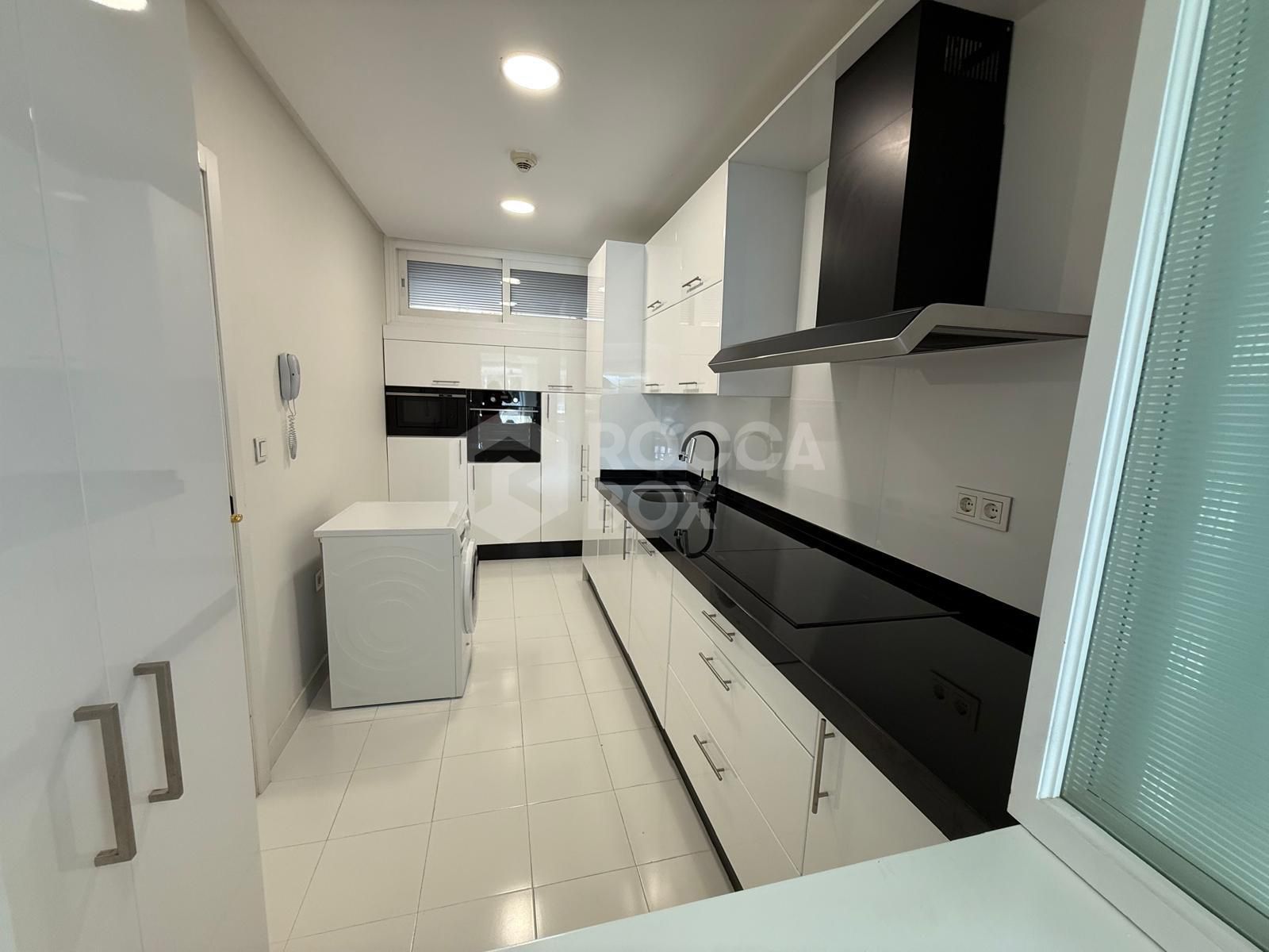 Luxury Beachfront Apartment with Panoramic Views in Prime Location