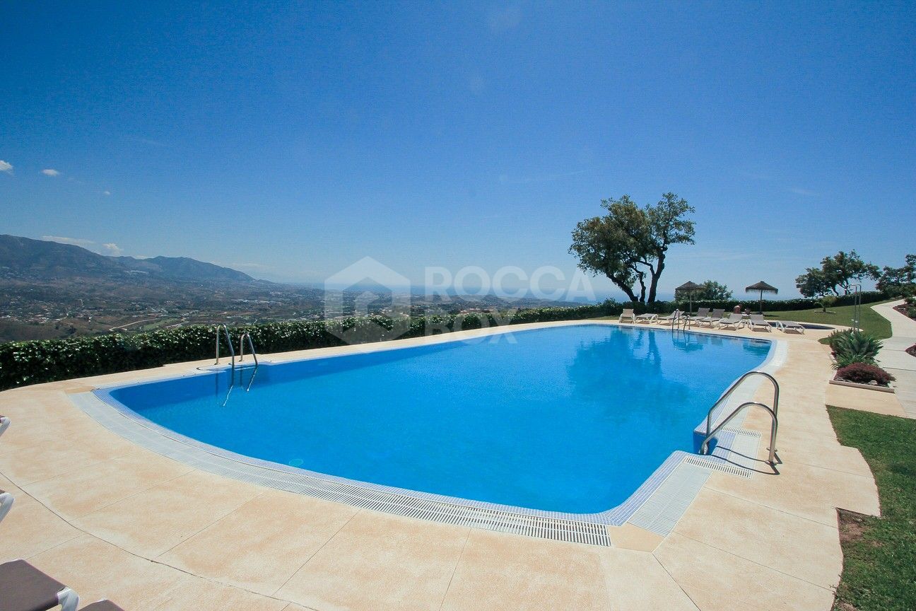 Exclusive 4 Bedroom Townhouse with Panoramic Views and Private Office.