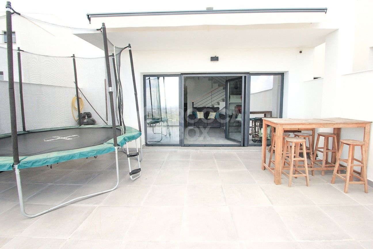 Exclusive 4 Bedroom Townhouse with Panoramic Views and Private Office.