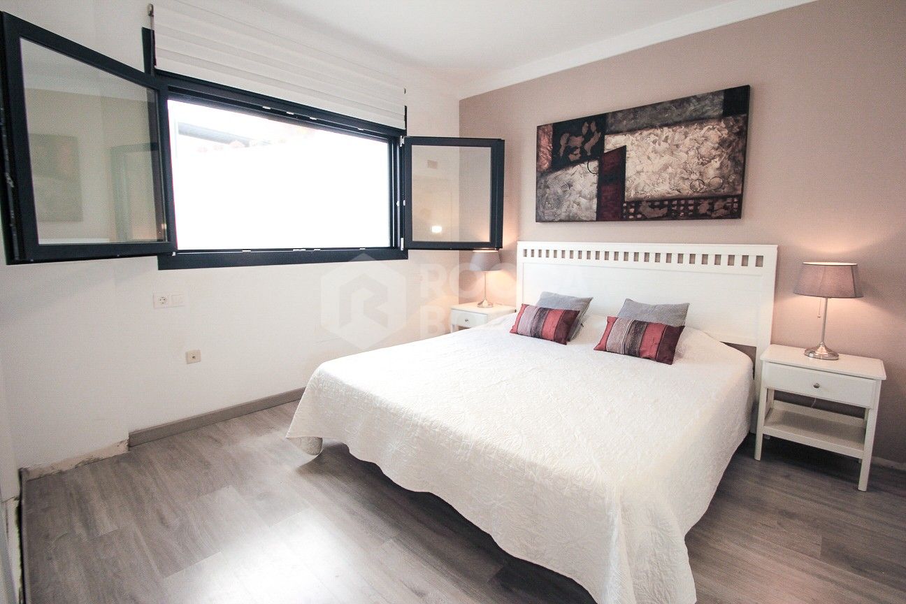 Exclusive 4 Bedroom Townhouse with Panoramic Views and Private Office.