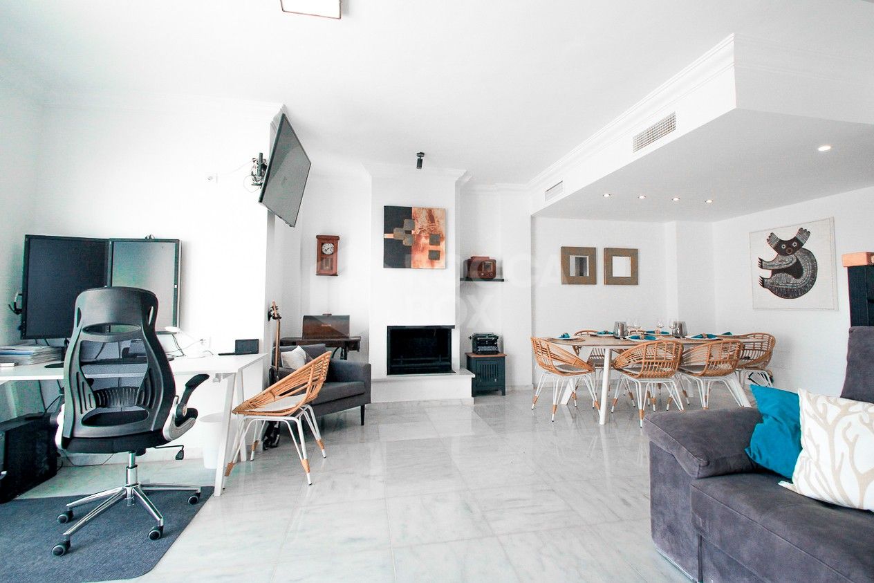Exclusive 4 Bedroom Townhouse with Panoramic Views and Private Office.