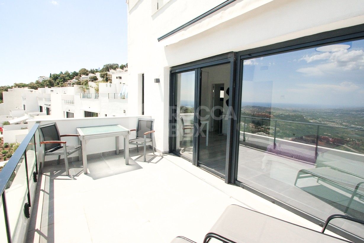 Exclusive 4 Bedroom Townhouse with Panoramic Views and Private Office.