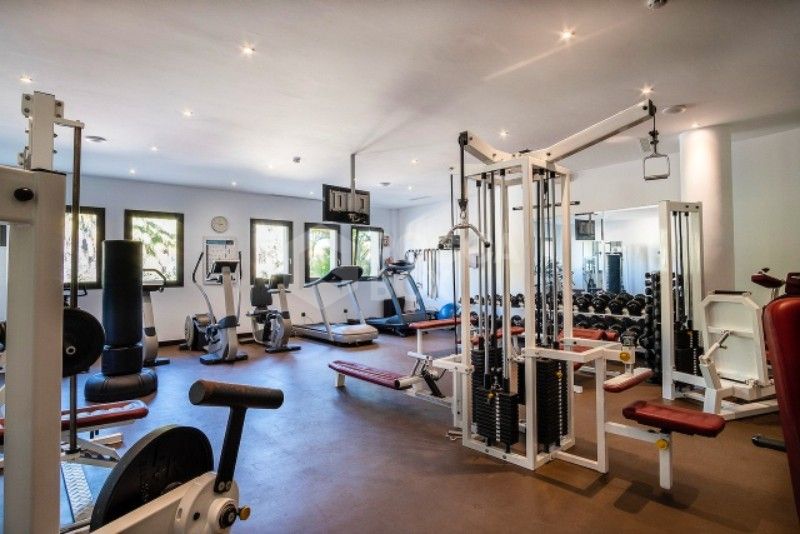 Exquisite Front Line Beach Luxury Apartment with Panoramic Sea Views and Prime Amenities