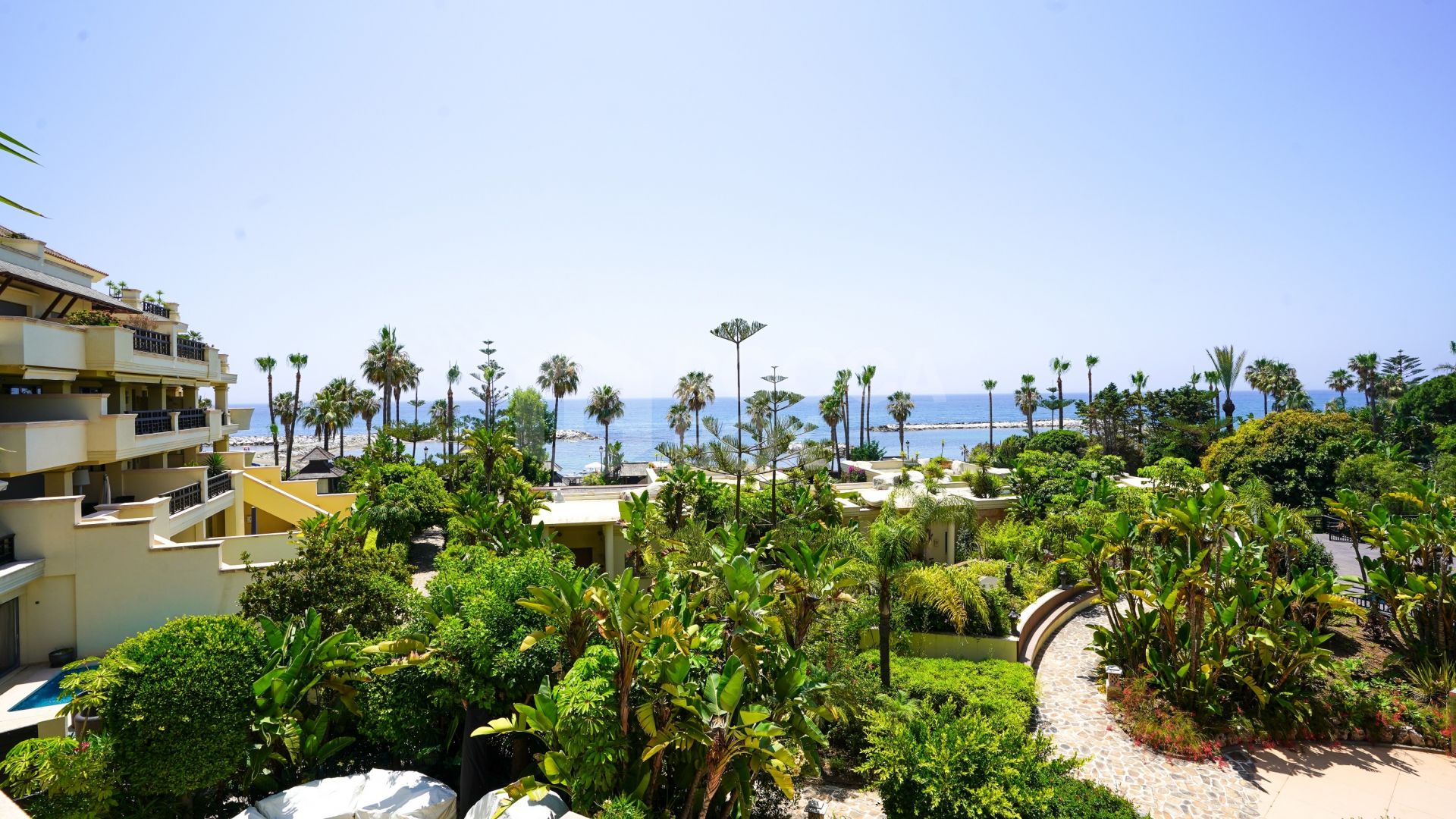 Exquisite Front Line Beach Luxury Apartment with Panoramic Sea Views and Prime Amenities