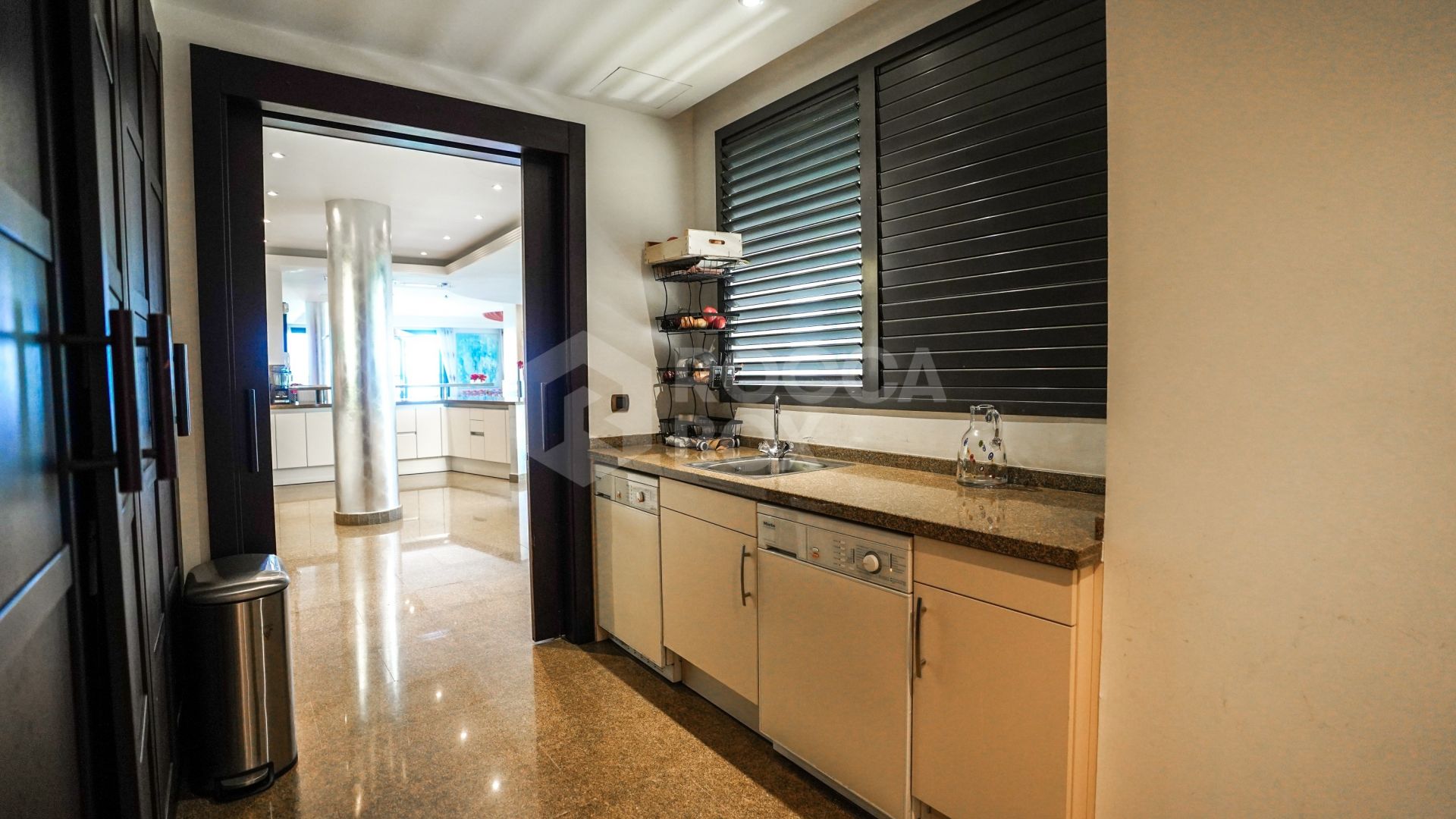 Exquisite Front Line Beach Luxury Apartment with Panoramic Sea Views and Prime Amenities