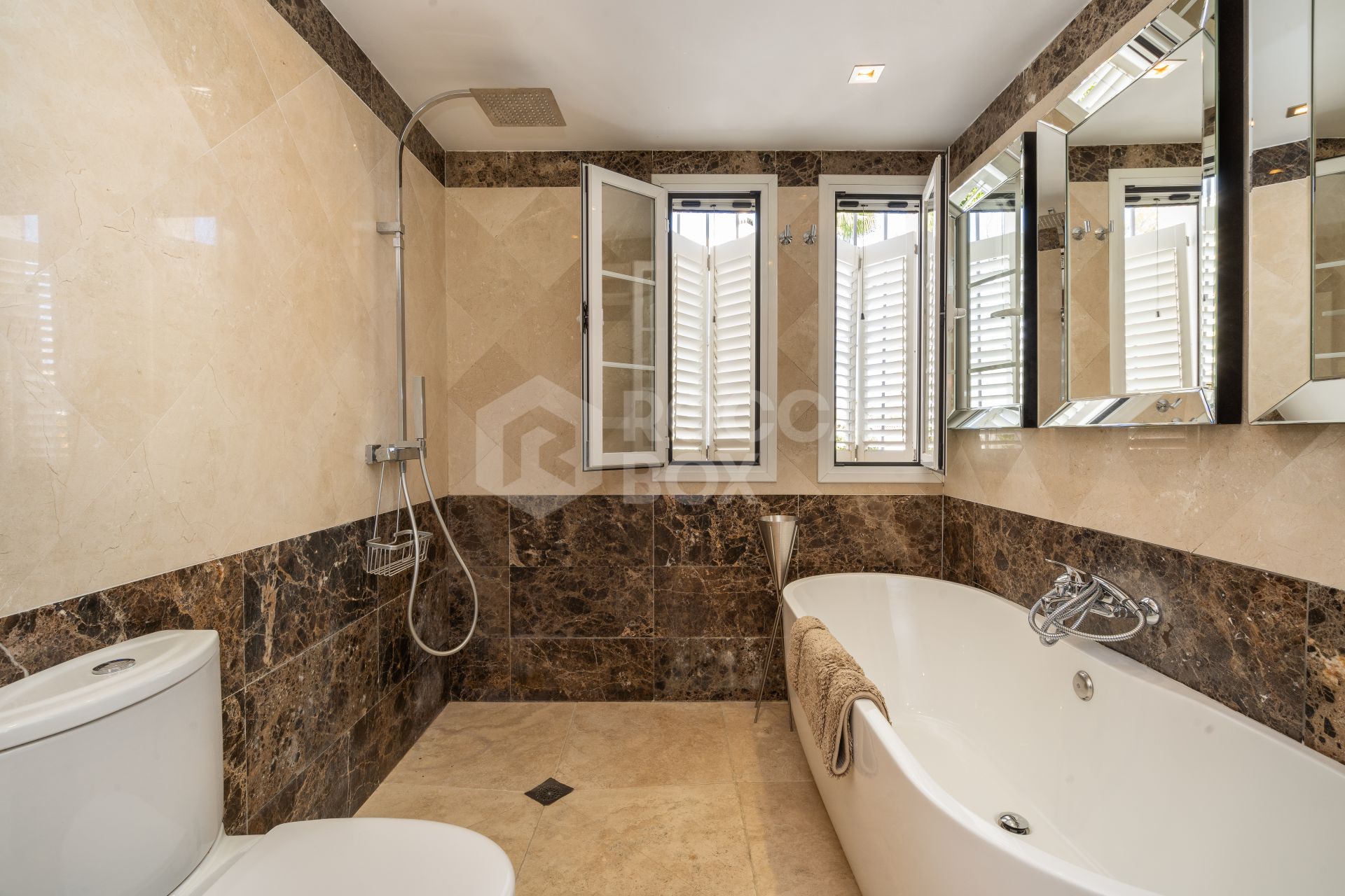 Amazing Luxury Townhouse in Guadalmina Alta – Front Line Golf