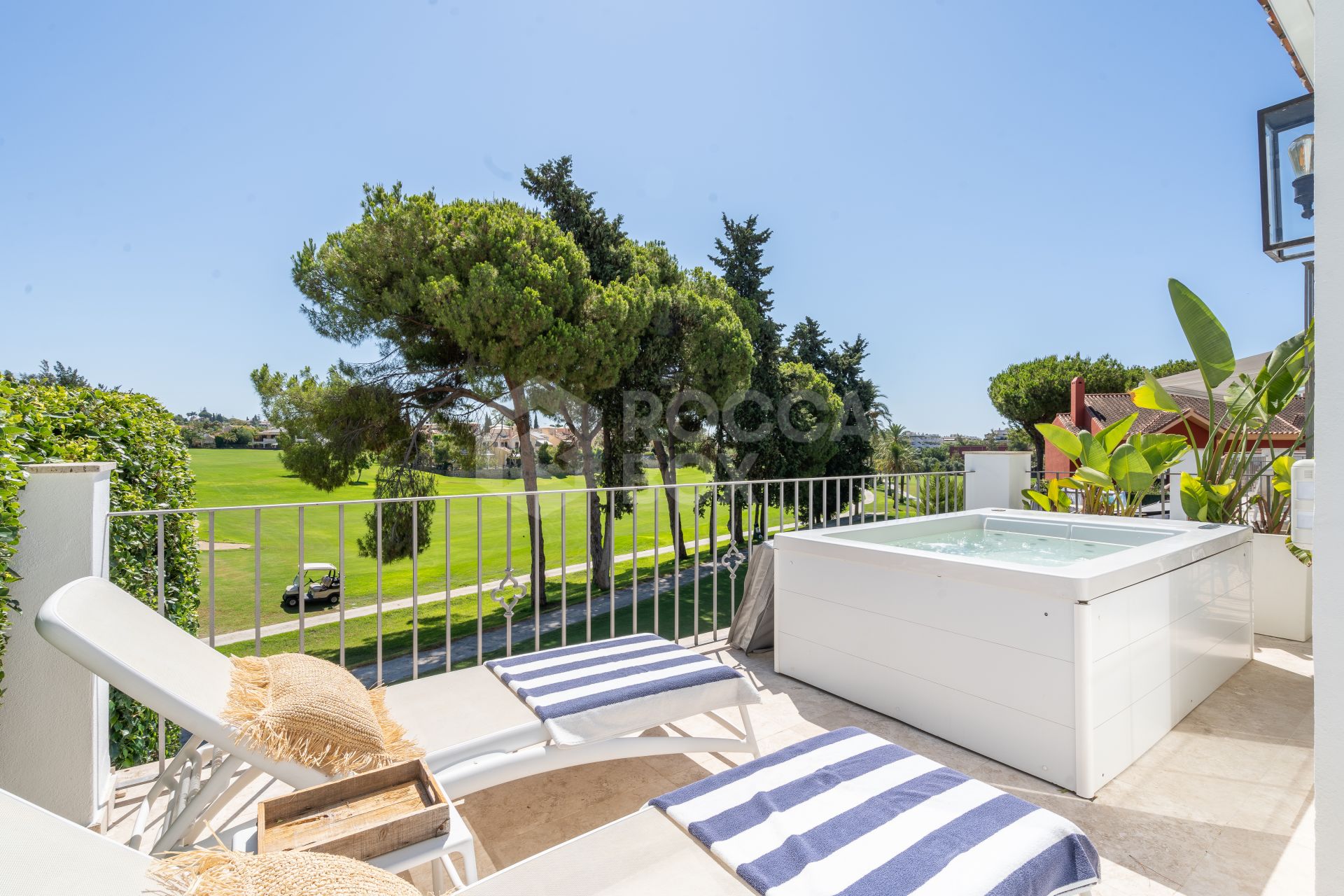 Amazing Luxury Townhouse in Guadalmina Alta – Front Line Golf