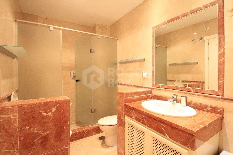 Exclusive Apartment for long season, 2 Bedrooms near the sea.