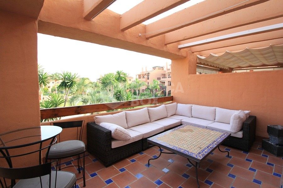 Exclusive Apartment for long season, 2 Bedrooms near the sea.