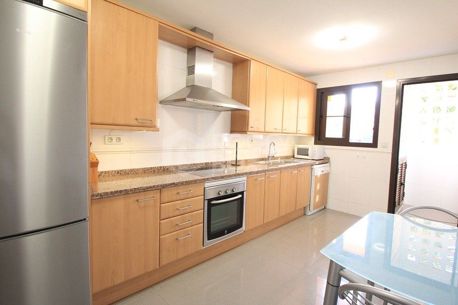 Exclusive Apartment for long season, 2 Bedrooms near the sea.